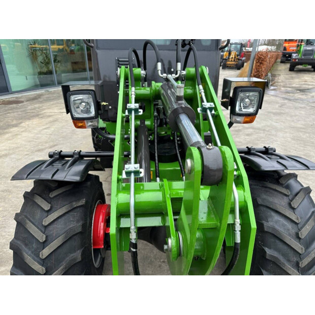 2024 Wolf Mini 780T-44313157