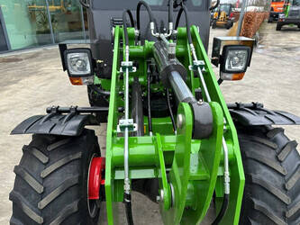 2024-wolf-mini-780t-1394868-44313157