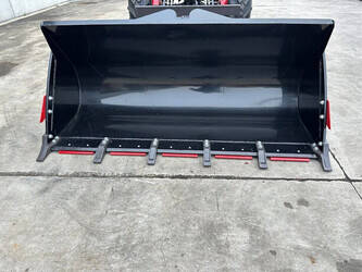 2025-wolf-wl825-44313195