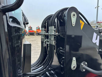 2025-wolf-wl825-44313204