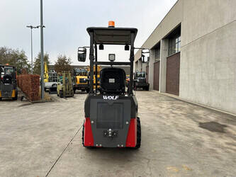 2025-wolf-mini-750-44313235