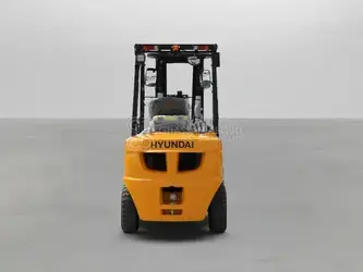 2025-hyundai-35de-7-44313425