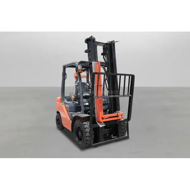 2025 Toyota 62-8FD30-44313431