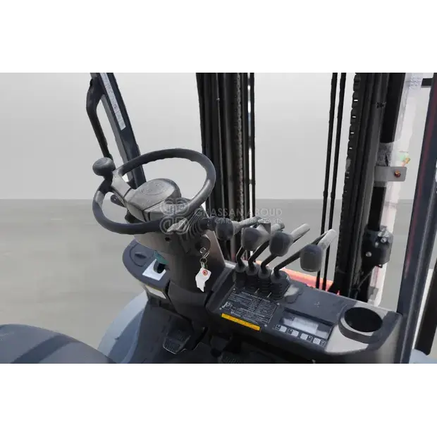 2025 Toyota 62-8FD30-44313437