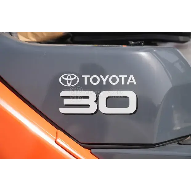 2025 تويوتا 62-8FD30-44313448