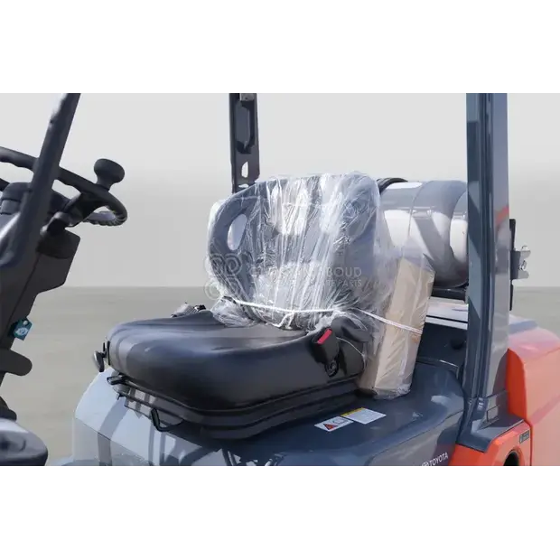 2025 Toyota 32-8FG25-44313534