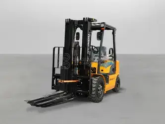 صورة ل رافعات 2025 هيونداي 30LE-7