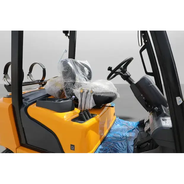 2025 Hyundai 30LE-7-44313552