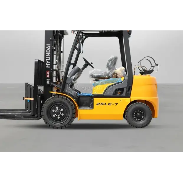 2025 Hyundai 30LE-7-44313554