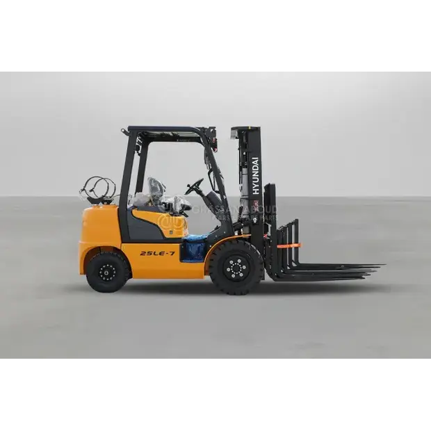 2025 Hyundai 30LE-7-44313556