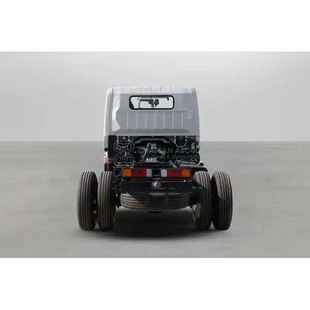 2025 ميتسوبيشي-44313647