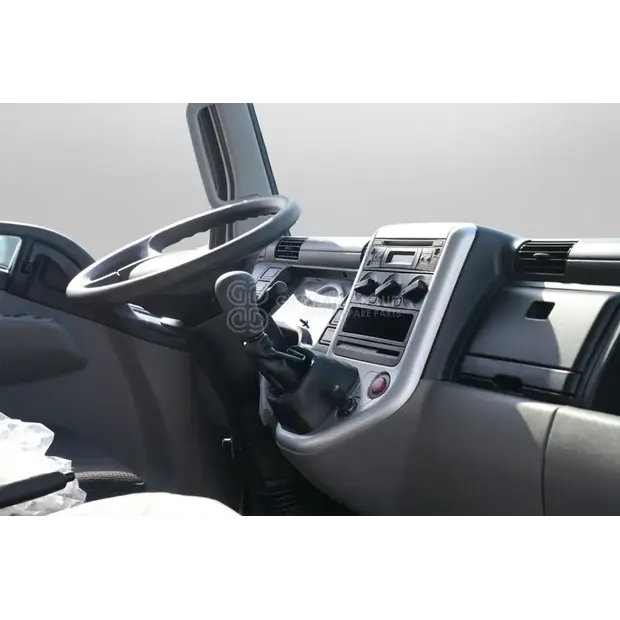 2025 ميتسوبيشي-44313651