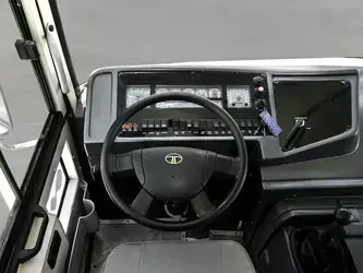 2025-tata-lpo-1618-1394910-44313672