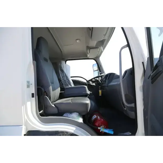 2024 Isuzu FRR-44313718