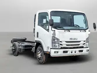 صورة ل شاحنات 2025 ايسوزو NQR للبيع في الإمارات العربيّة المتّحدة