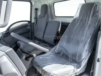 2025-isuzu-nqr-1394918-44313751