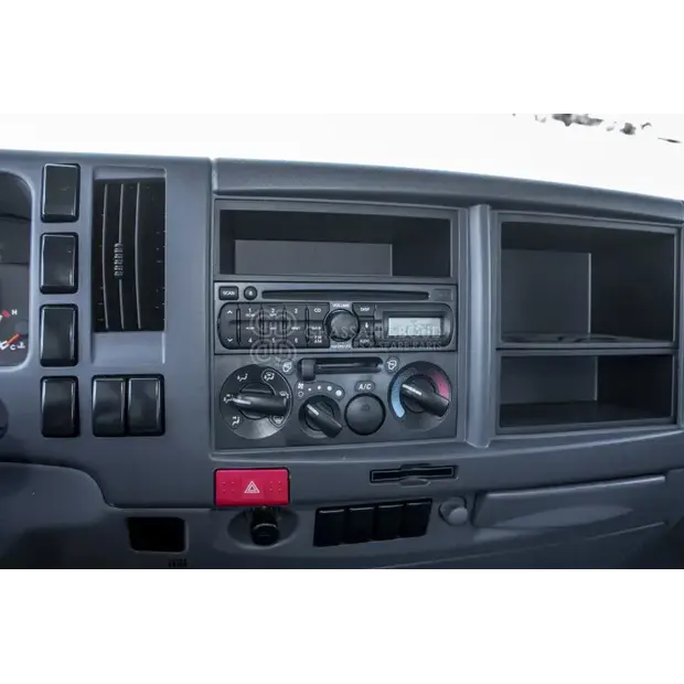 2025 ايسوزو NQR-44313752