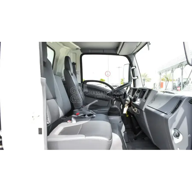 2023 Isuzu NPR-44313789