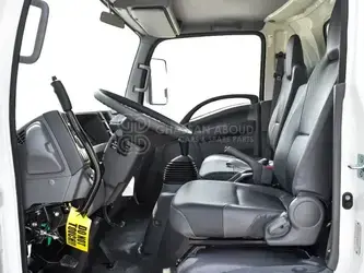 2024-isuzu-npr-44313797