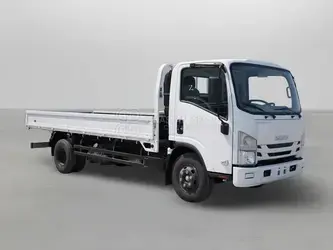 صورة ل المركبات التجارية 2024 ايسوزو NPR