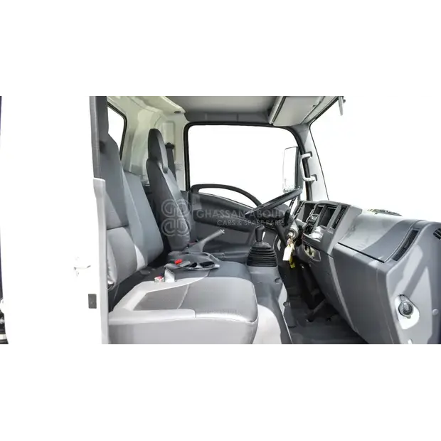 2023 Isuzu NPR-44313970