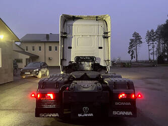 2016-scania-r580-1393896-44314041