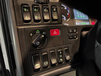 2016-scania-r580-1393896-44314058