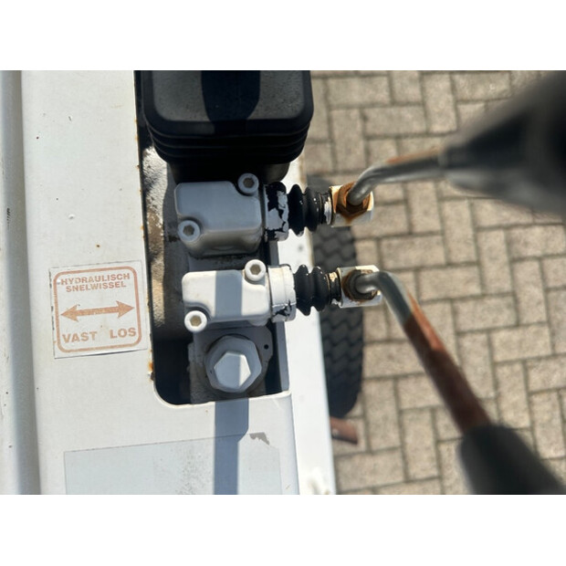 2017 كني كمبس 100-44314160