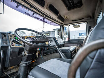 1995-man-33-422-44314554