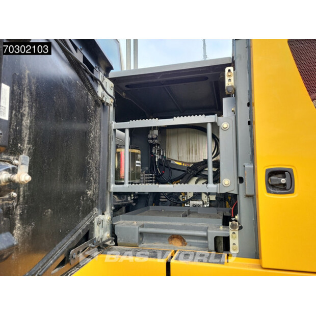 2016 Liebherr R946 LC-44314844