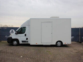 2013-peugeot-boxer-1394976-44314866