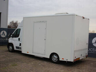 2013-peugeot-boxer-1394976-44314867