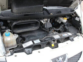 2013-peugeot-boxer-1394976-44314911