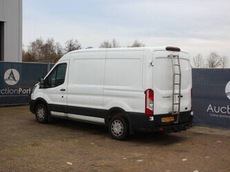 2020-ford-transit-1394977-44314917