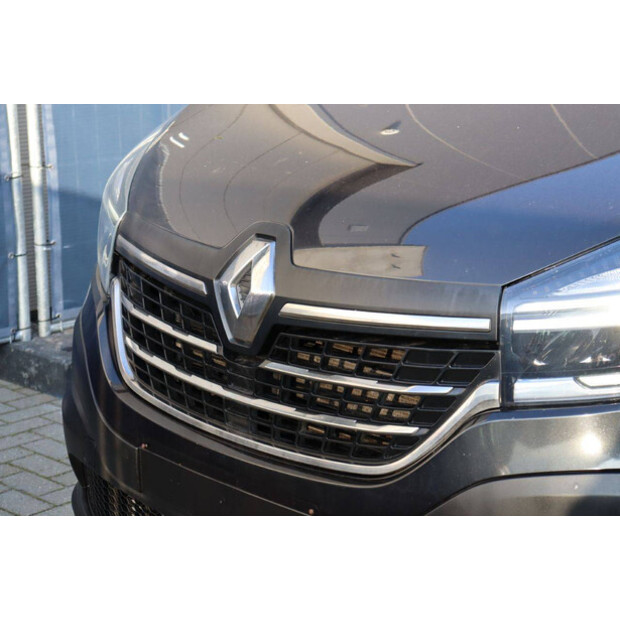 2020 Renault Trafic-44315242