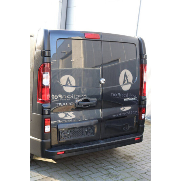 2020 Renault Trafic-44315245
