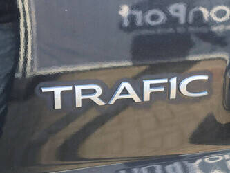 2020-renault-trafic-1394985-44315247