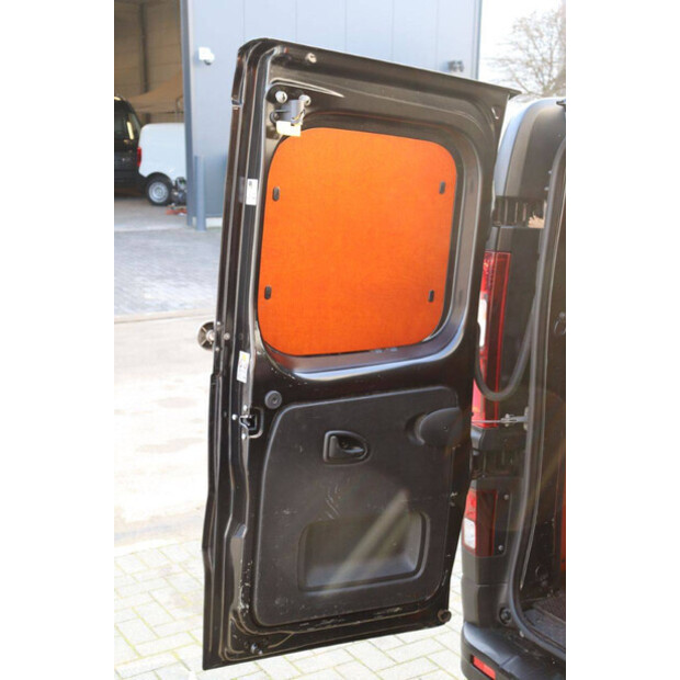 2020 Renault Trafic-44315255