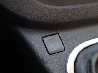 2020-renault-trafic-1394985-44315276