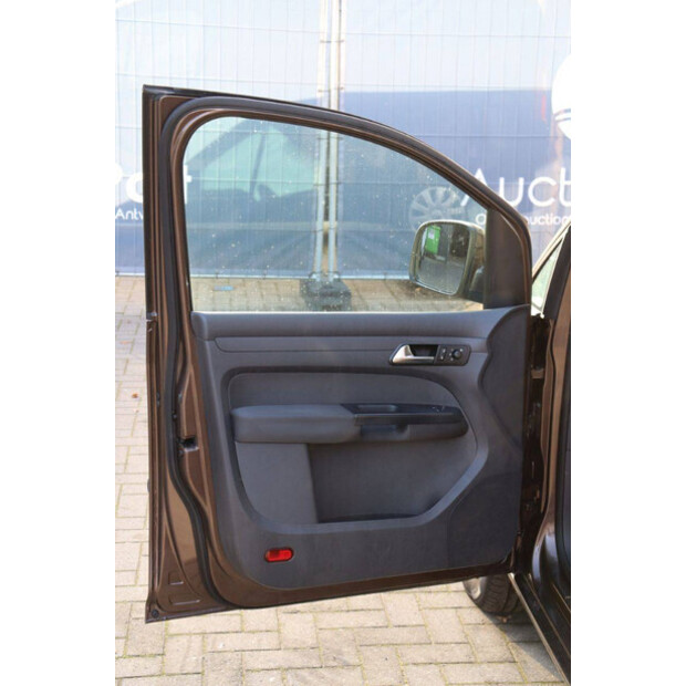 2011 فولكس فاجن Caddy 1.9 TDI-44315372