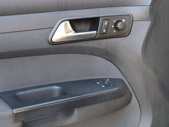 2011-volkswagen-caddy-1-9-tdi-44315374