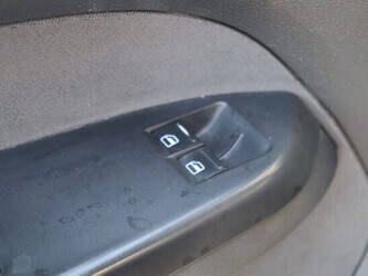 2011-volkswagen-caddy-1-9-tdi-44315376