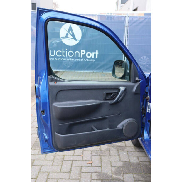 2003 Peugeot PARTNER-44315648