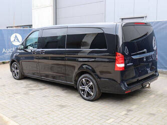 2020-mercedes-benz-v-klasse-1394998-44315820