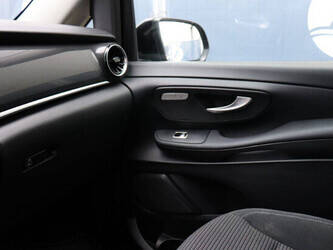 2020-mercedes-benz-v-klasse-1394998-44315853
