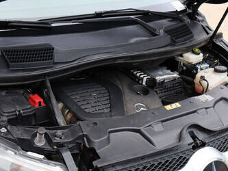 2020-mercedes-benz-v-klasse-1394998-44315867