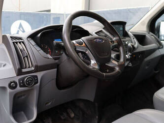 2019-ford-transit-1395001-44315976