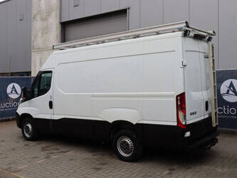 2015-iveco-daily-35s17-1395003-44316040