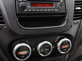 2015-iveco-daily-35s17-1395003-44316084