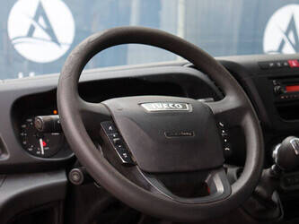 2015-iveco-daily-35s17-1395003-44316098